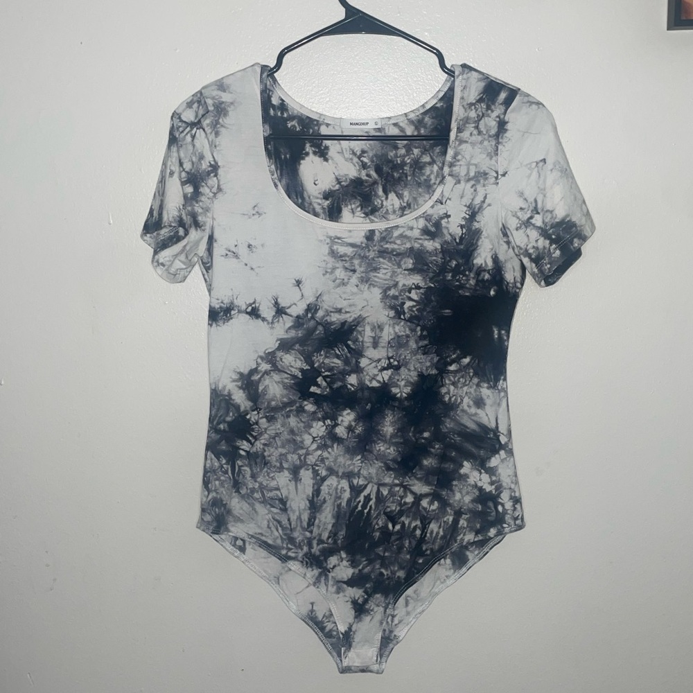 Black and White Artistic Short Sleeve Bodysuit